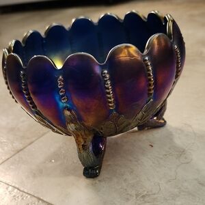 Iridescent Scalloped Bowl